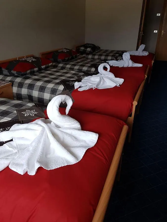 Albergo Posta Colle Santa Lucia Hotel